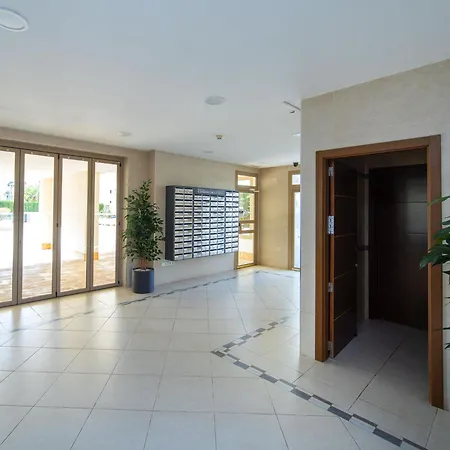 Esmeralda Suites-5 By Interhome Daire